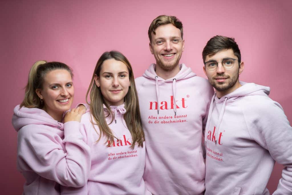 "Schmink es dir einfach – und nachhaltig – ab" Artikel in der FR 17 201027 Teamfoto