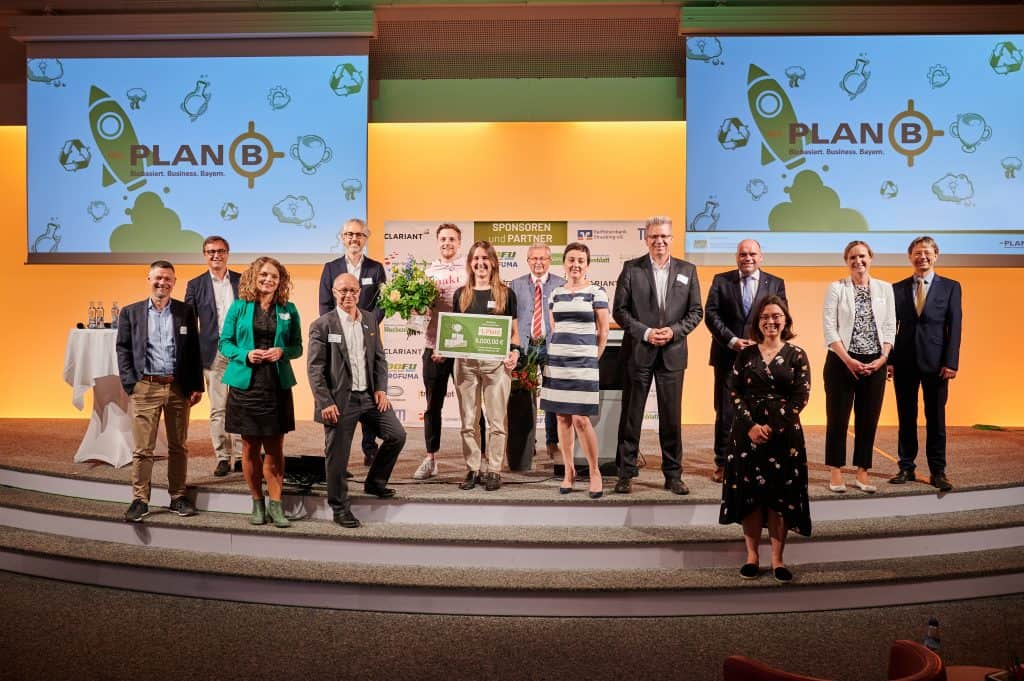 "Blick in nachhaltige Zukunft" nakt® in der Straubinger Rundschau 6 nakt gewinnt 1. Platz bei PlanB Gründerwettbewerb für nachhaltige Zukunft